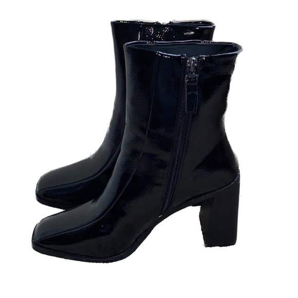 Nasty Gal Patent Leather Ankle Booties - EUC - Picture 2 of 5